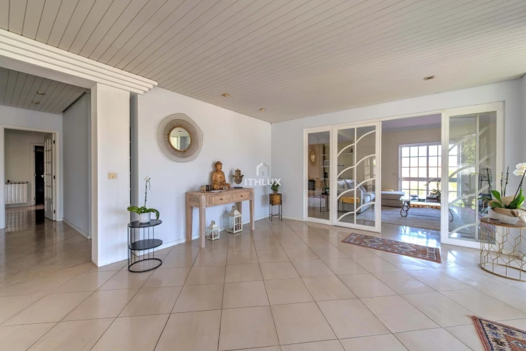 Moradia T8 para Venda em Arcozelo Foto 12