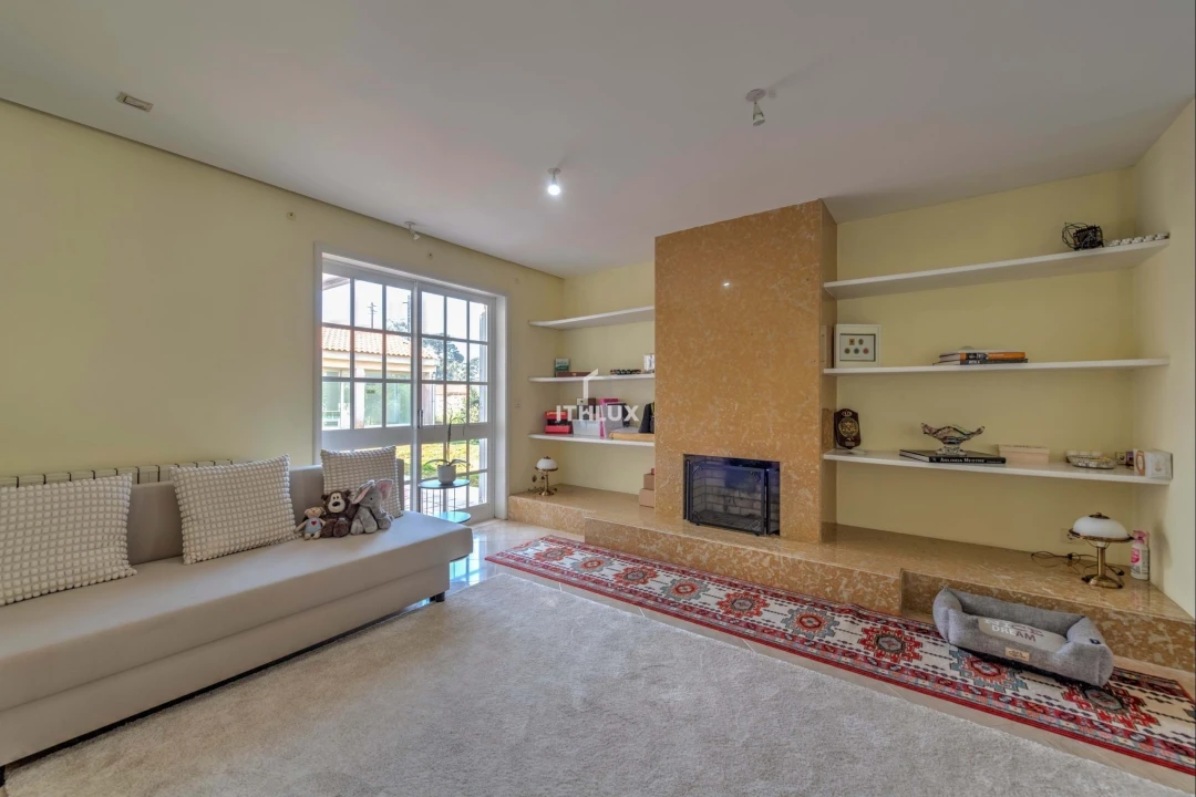 Moradia T8 para Venda em Arcozelo Foto 8