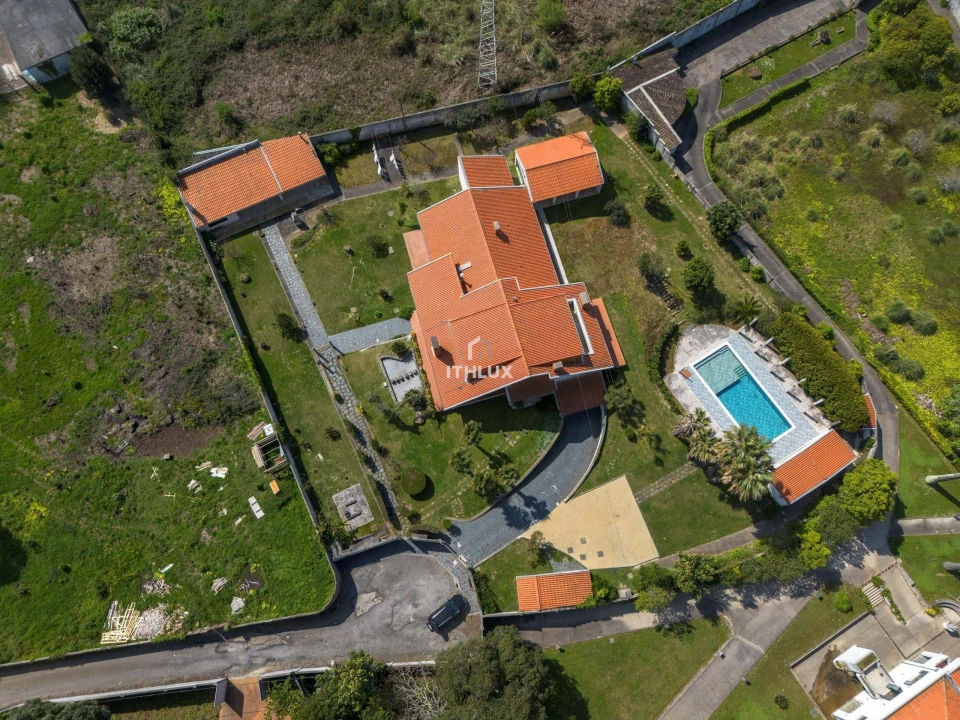 Moradia T8 para Venda em Arcozelo Foto 72