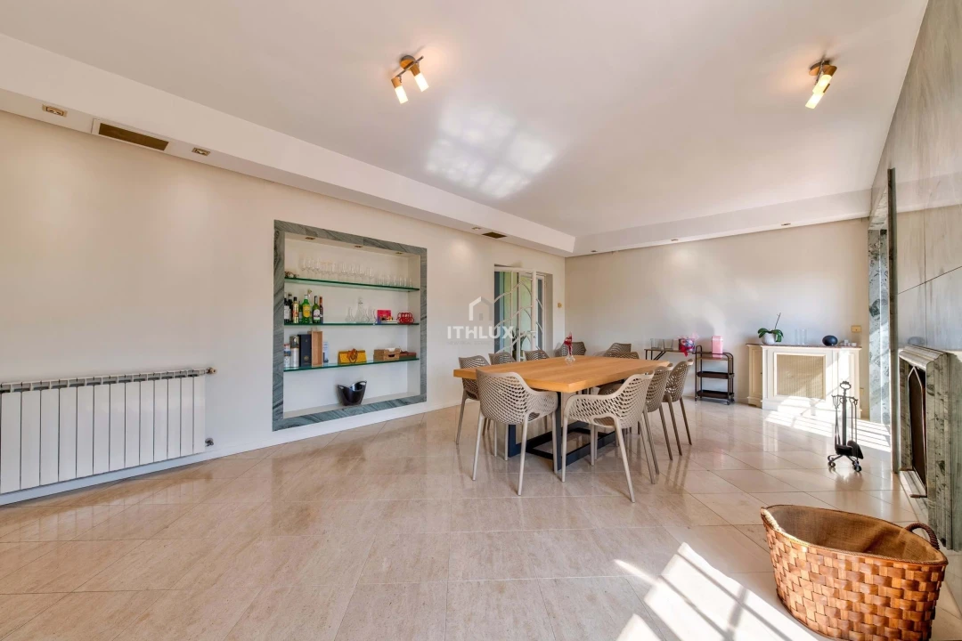 Moradia T8 para Venda em Arcozelo Foto 16