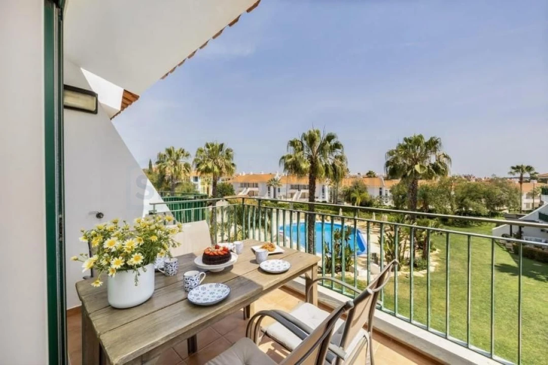 Apartamento T2 para Venda em Quarteira Foto 18