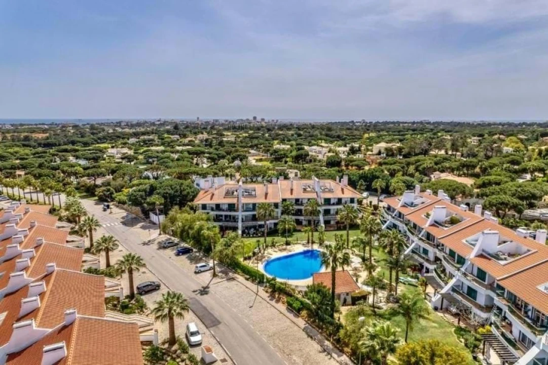 Apartamento T2 para Venda em Quarteira Foto 38