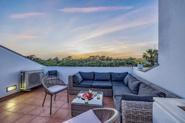 Apartamento T2 para Venda em Quarteira Foto 5