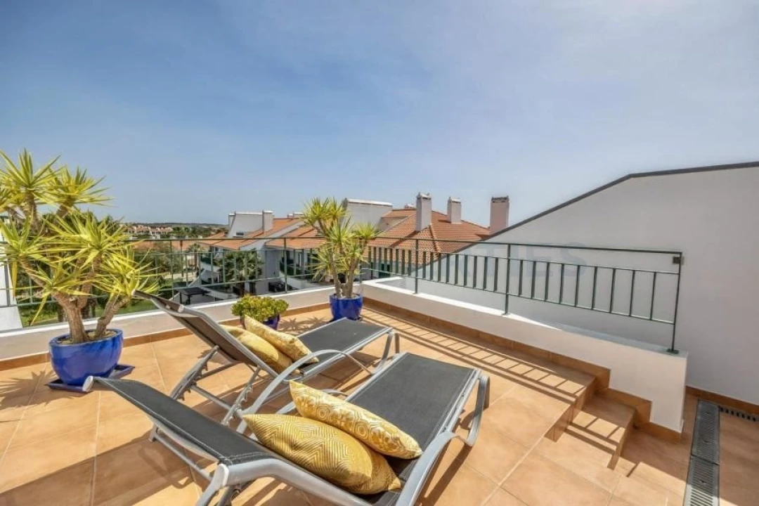 Apartamento T2 para Venda em Quarteira Foto 22