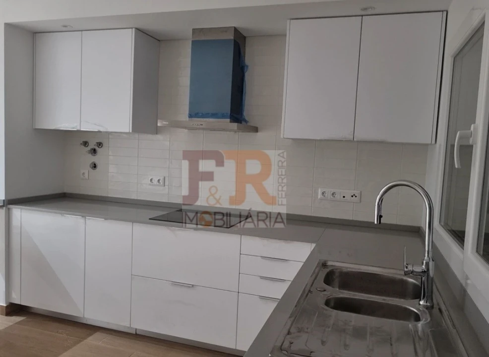 Moradia T3 para Venda em Fernao Ferro Foto 13