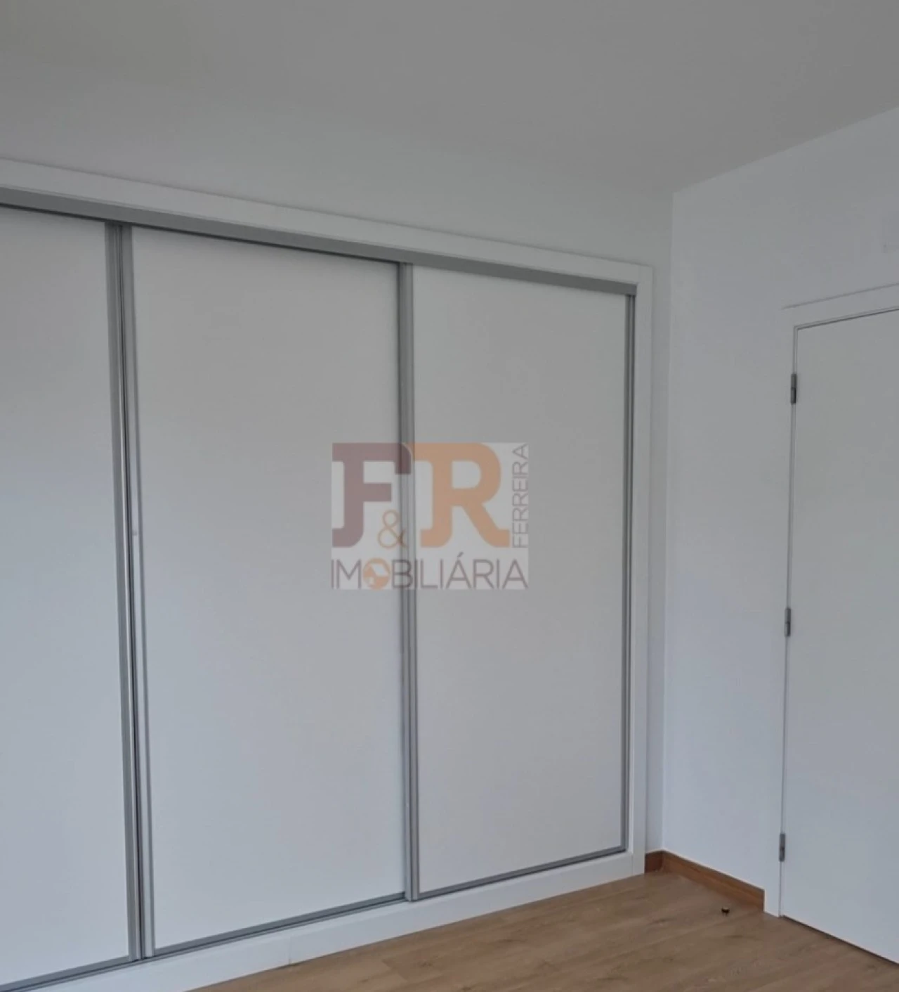 Moradia T3 para Venda em Fernao Ferro Foto 26