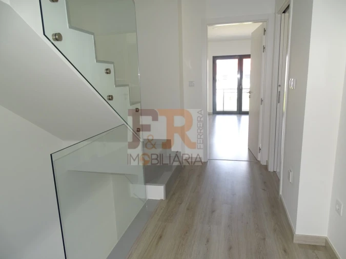 Moradia T3 para Venda em Fernao Ferro Foto 14