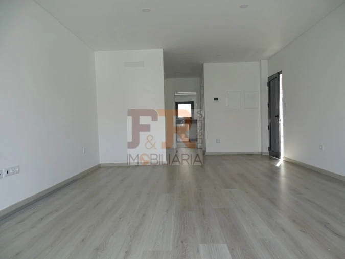 Moradia T3 para Venda em Fernao Ferro Foto 20