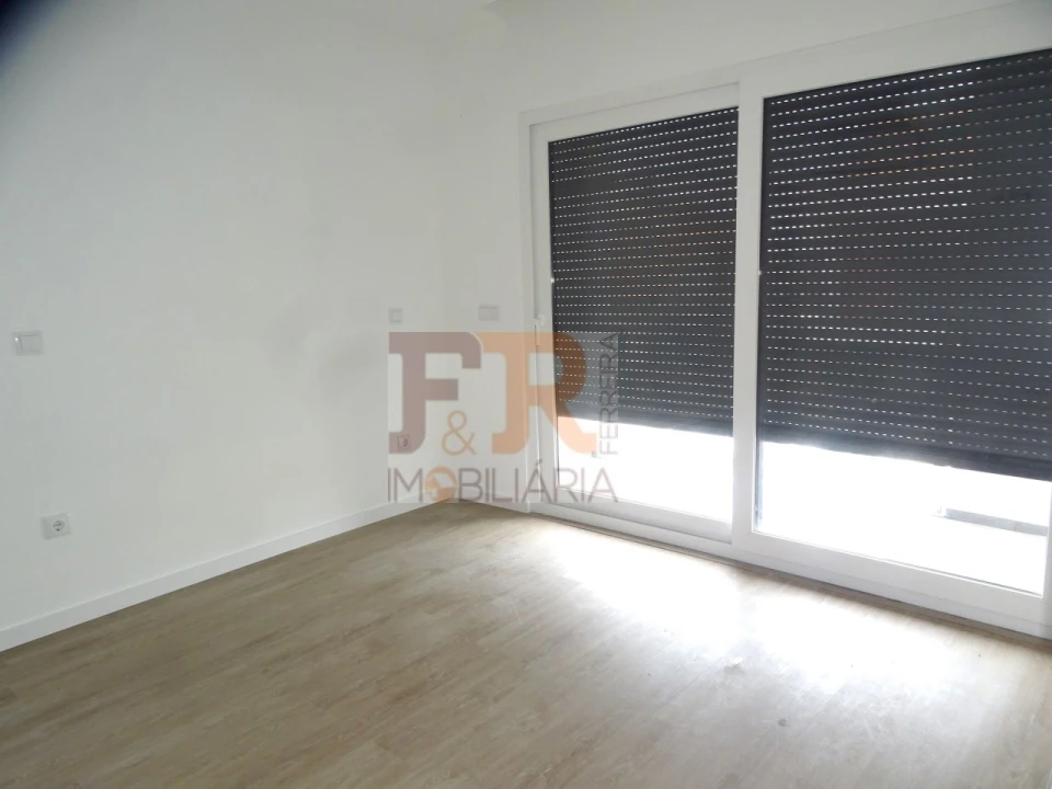 Moradia T3 para Venda em Fernao Ferro Foto 18