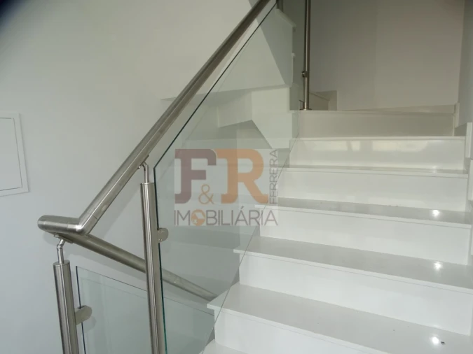 Moradia T3 para Venda em Fernao Ferro Foto 20