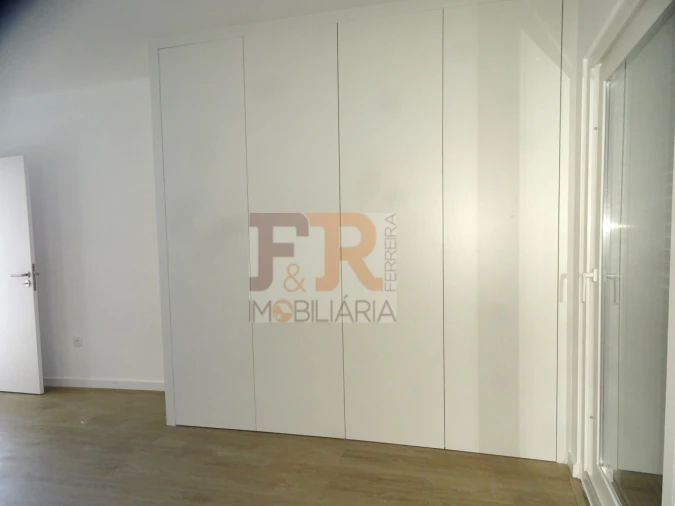 Moradia T3 para Venda em Fernao Ferro Foto 26