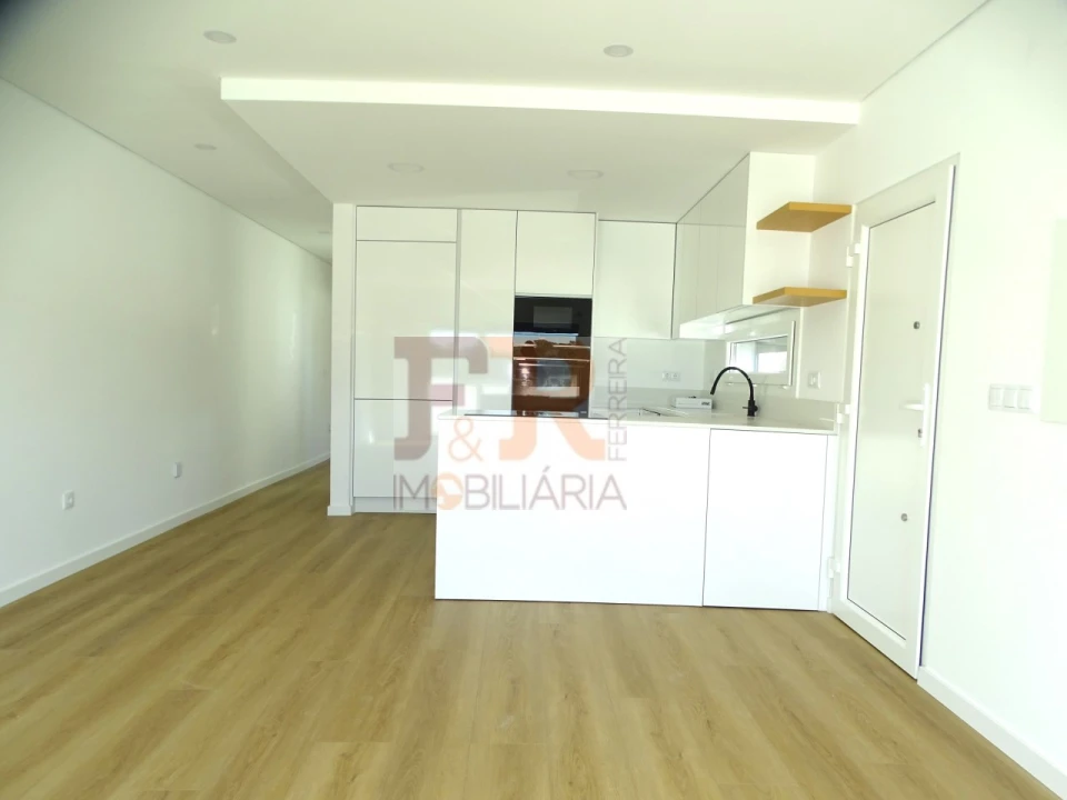 Moradia T3 para Venda em Fernao Ferro Foto 9