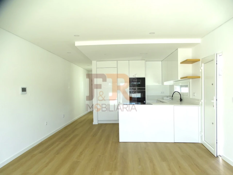 Moradia T3 para Venda em Fernao Ferro Foto 10