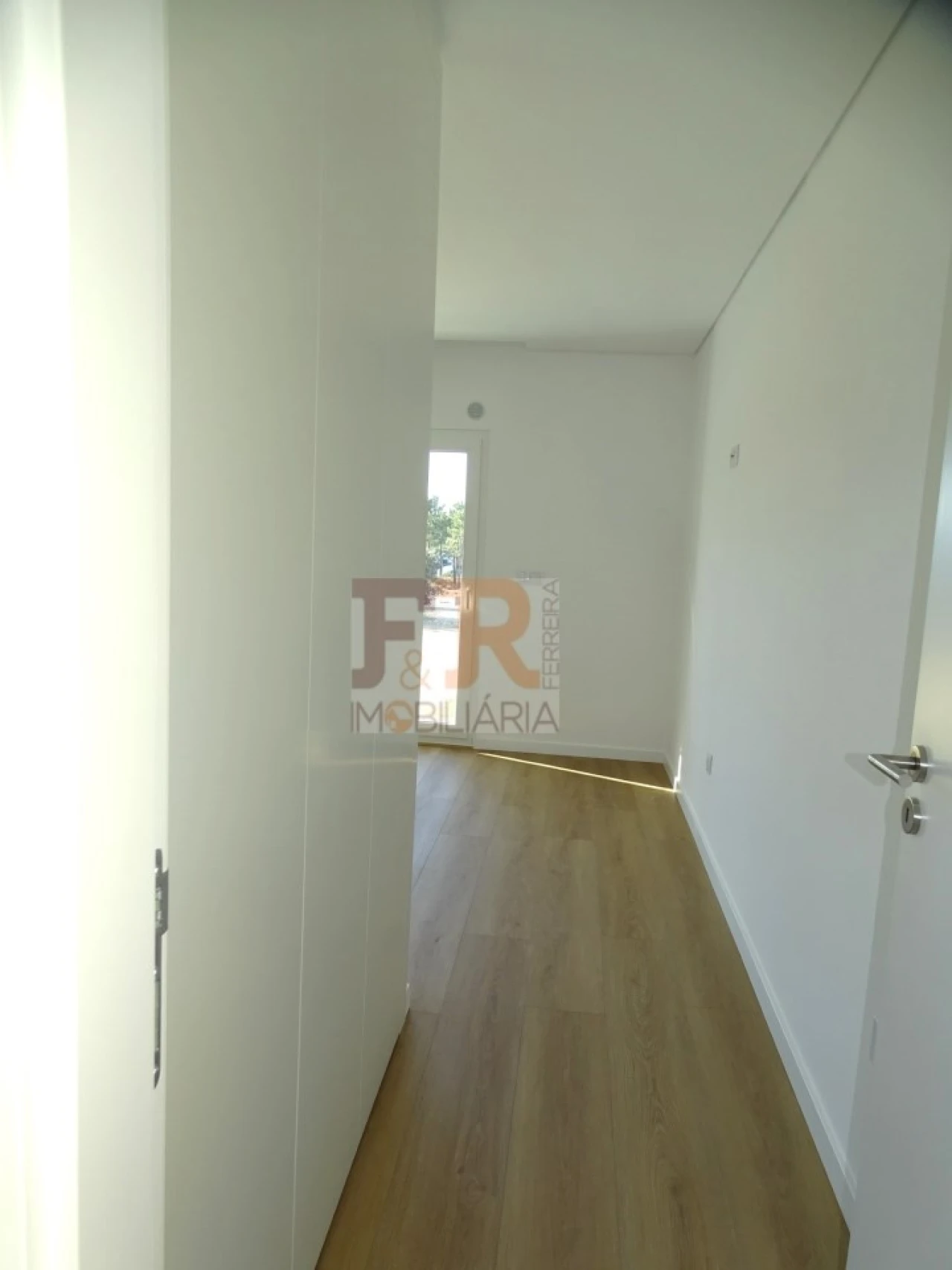 Moradia T3 para Venda em Fernao Ferro Foto 24