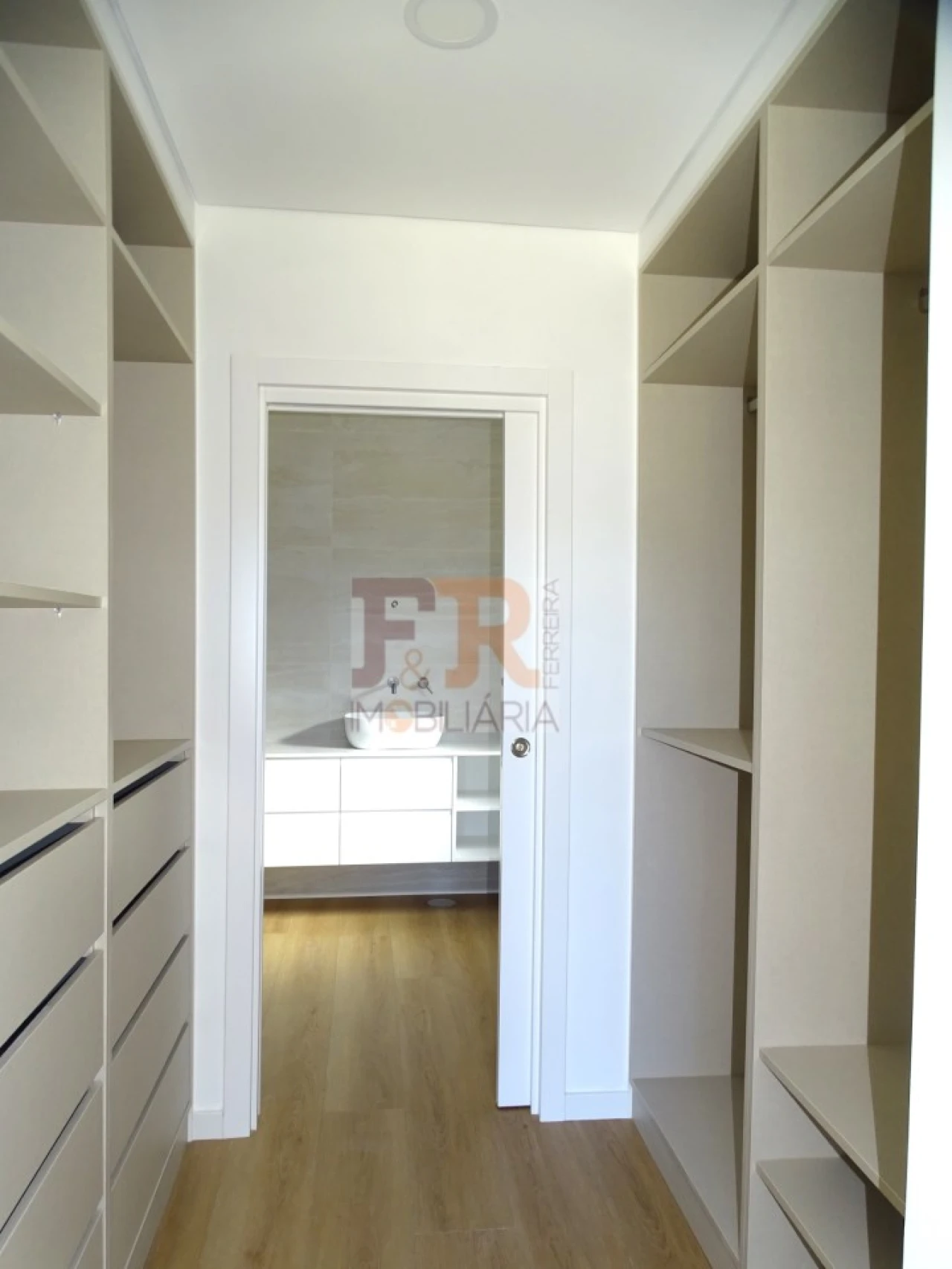 Moradia T3 para Venda em Fernao Ferro Foto 25