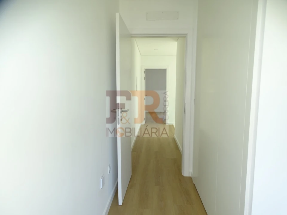 Moradia T3 para Venda em Fernao Ferro Foto 31