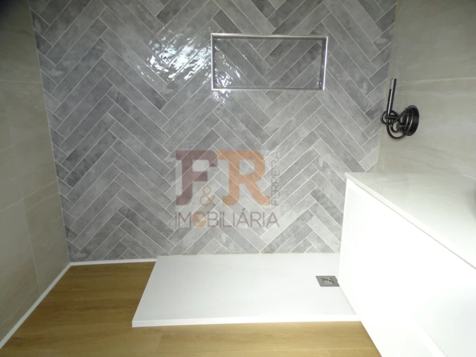 Moradia T3 para Venda em Fernao Ferro Foto 27