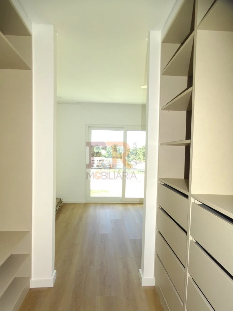 Moradia T3 para Venda em Fernao Ferro Foto 29