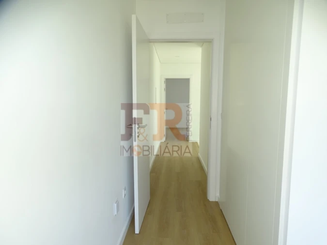 Moradia T3 para Venda em Fernao Ferro Foto 31