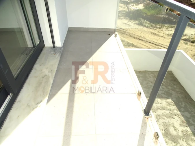 Moradia T3 para Venda em Fernao Ferro Foto 33