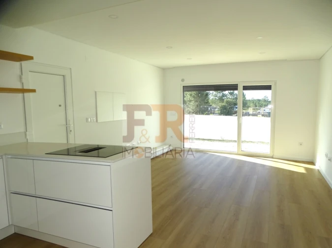 Moradia T3 para Venda em Fernao Ferro Foto 39