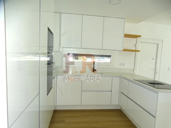 Moradia T3 para Venda em Fernao Ferro Foto 40