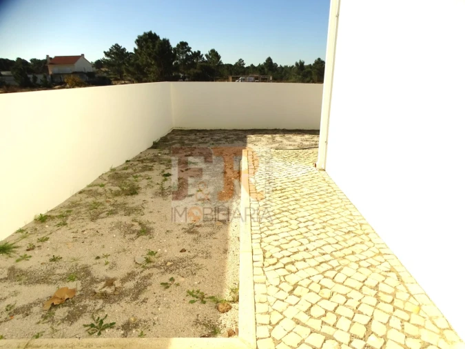 Moradia T3 para Venda em Fernao Ferro Foto 45