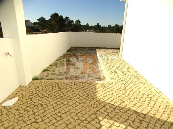 Moradia T3 para Venda em Fernao Ferro Foto 47