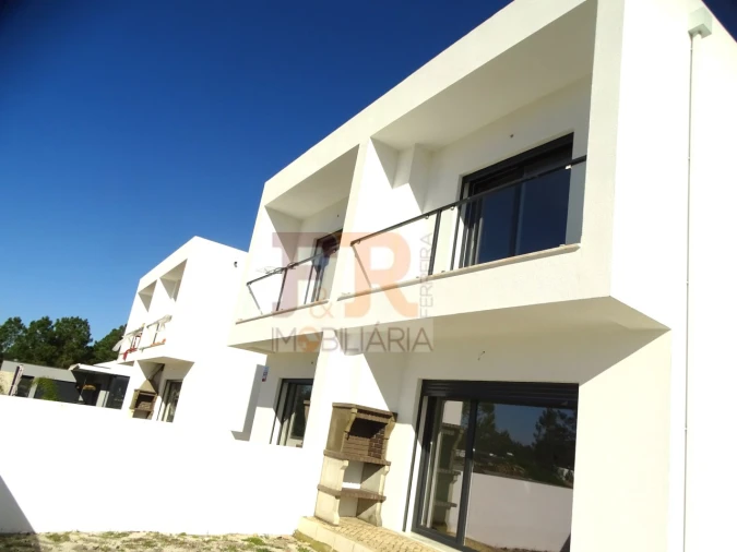 Moradia T3 para Venda em Fernao Ferro Foto 50