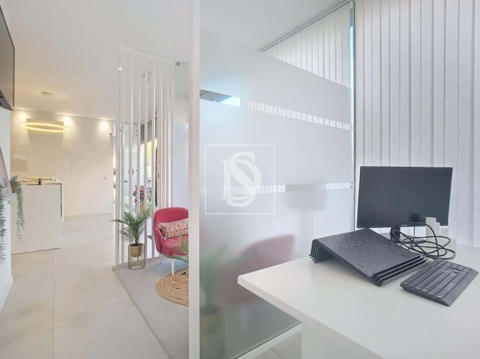 Negócio para Venda em Ramalde Foto 26