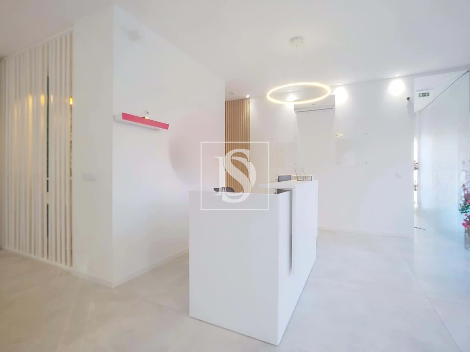 Negócio para Venda em Ramalde Foto 6