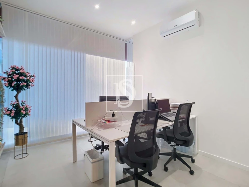 Negócio para Venda em Ramalde Foto 31