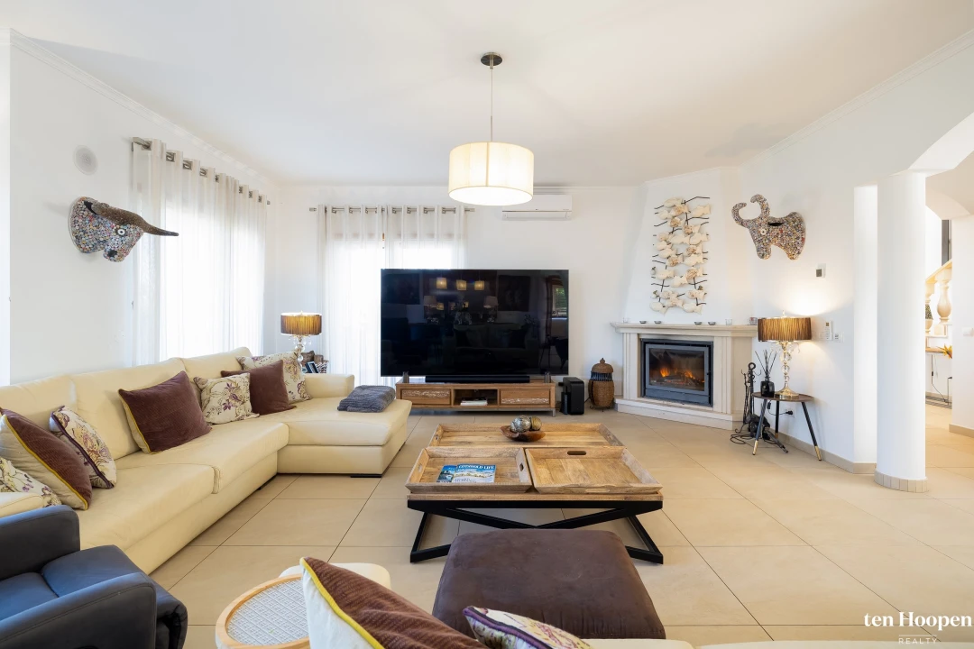 Moradia T5 para Venda em Luz Foto 2