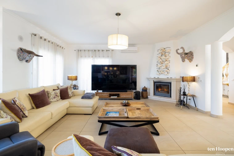 Moradia T5 para Venda em Luz Foto 2