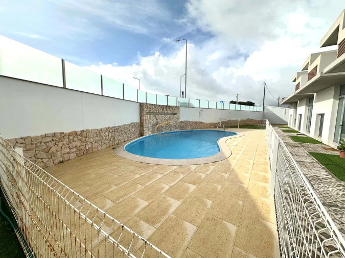 Moradia T2 para Venda em Albufeira e Olhos de Água Foto 4