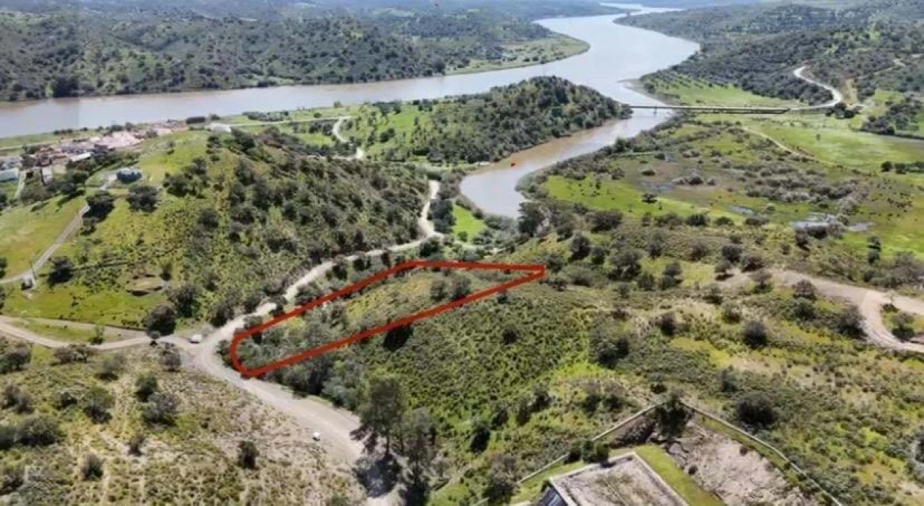 Terreno para Venda em Odeleite Foto 3