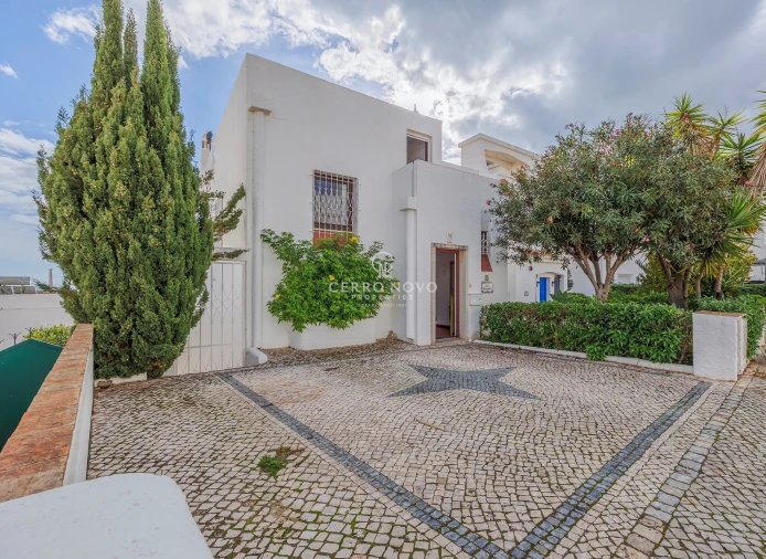 Moradia T3 para Venda em Albufeira e Olhos de Água Foto 26