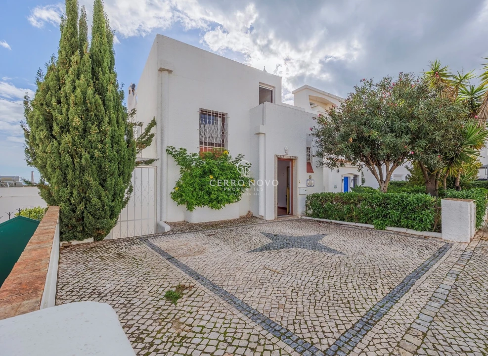 Moradia T3 para Venda em Albufeira e Olhos de Água Foto 26