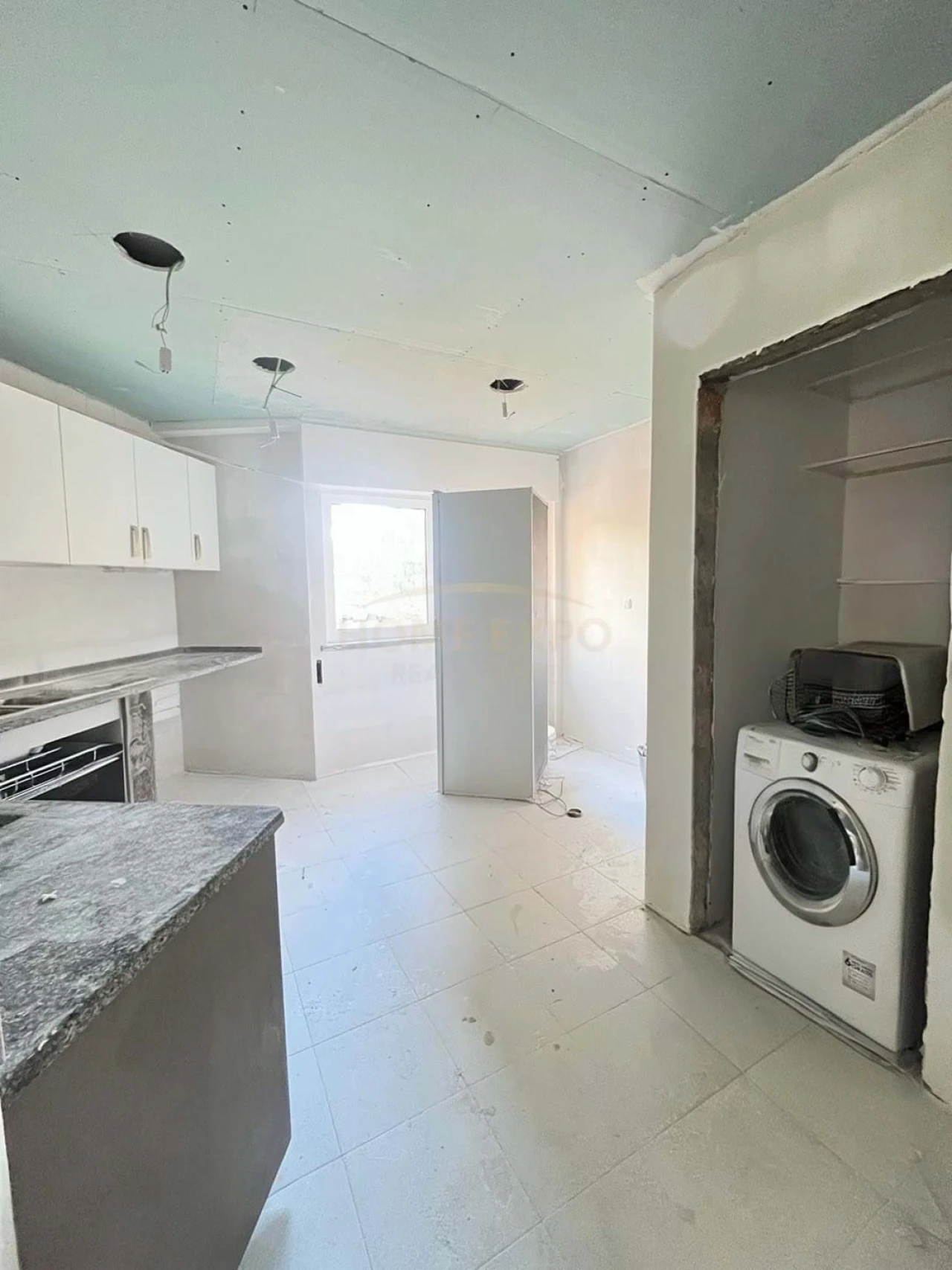 Apartamento T4 para Arrendamento em Santa Iria de Azoia, São João da Talha e Bobadela Foto 11