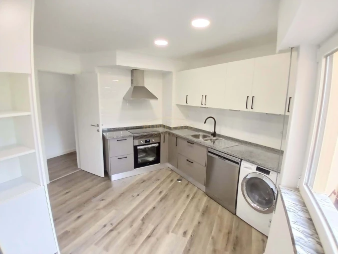 Apartamento T4 para Arrendamento em Santa Iria de Azoia, São João da Talha e Bobadela Foto 7