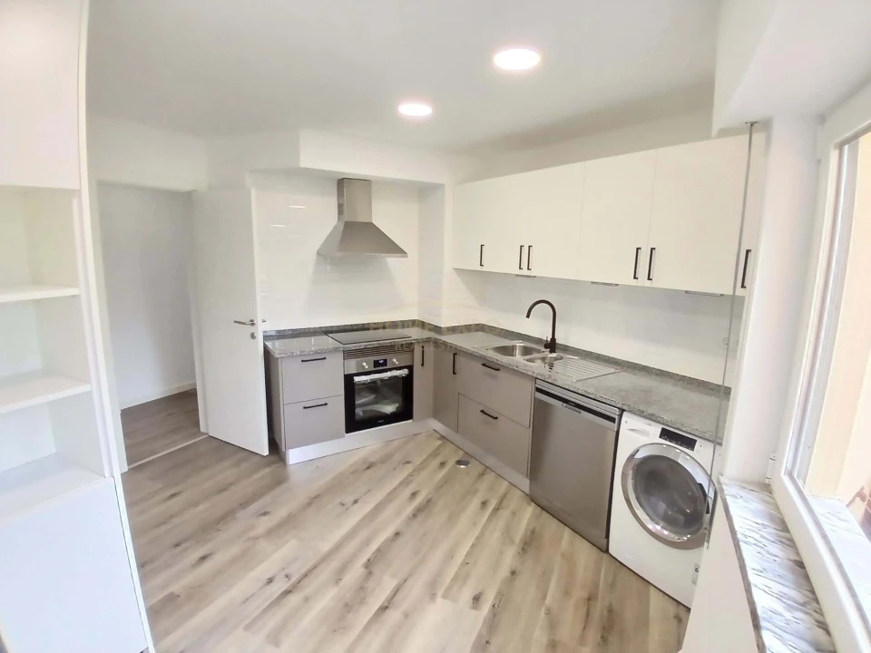 Apartamento T4 para Arrendamento em Santa Iria de Azoia, São João da Talha e Bobadela Foto 7