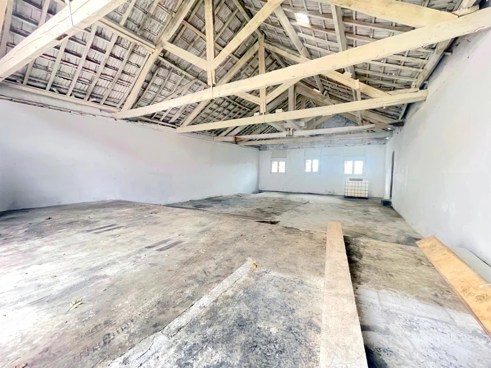 Armazém para Arrendamento em Avintes Foto 11