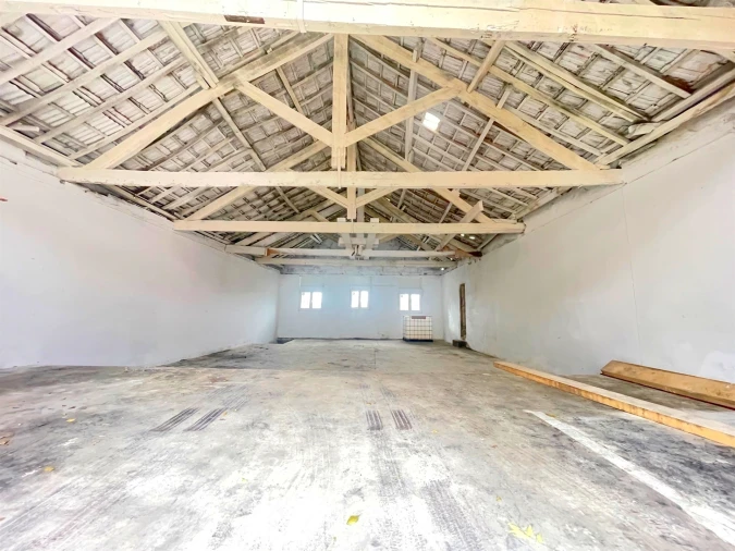 Armazém para Arrendamento em Avintes Foto 1