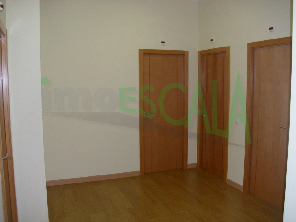 Escritório para Arrendamento em Cartaxo e Vale da Pinta Foto 7