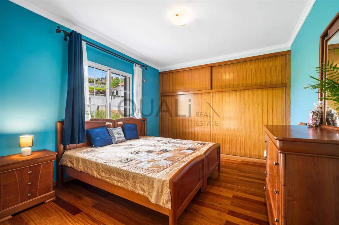 Moradia T4 para Venda em Estreito da Calheta Foto 27