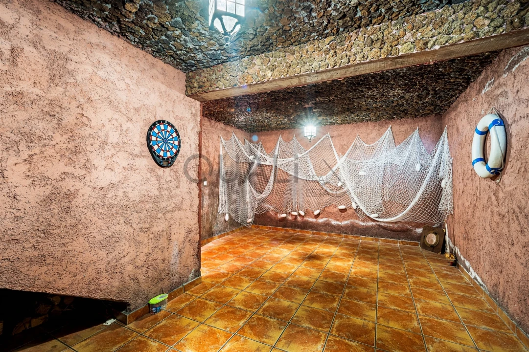 Moradia T4 para Venda em Estreito da Calheta Foto 21