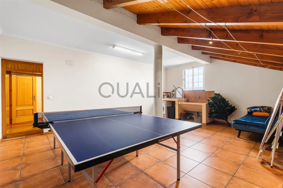 Moradia T4 para Venda em Estreito da Calheta Foto 34