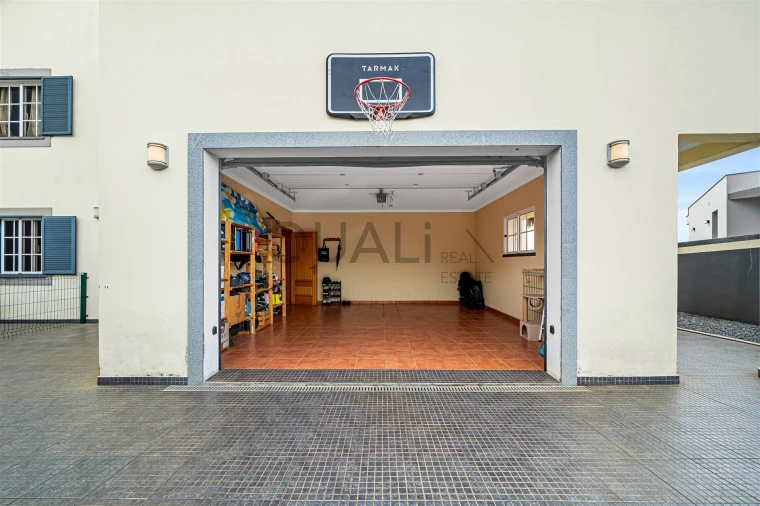 Moradia T4 para Venda em Estreito da Calheta Foto 5