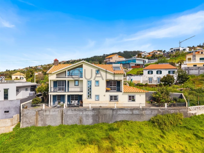 Moradia T4 para Venda em Estreito da Calheta Foto 40