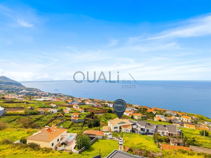 Moradia T4 para Venda em Estreito da Calheta Foto 46